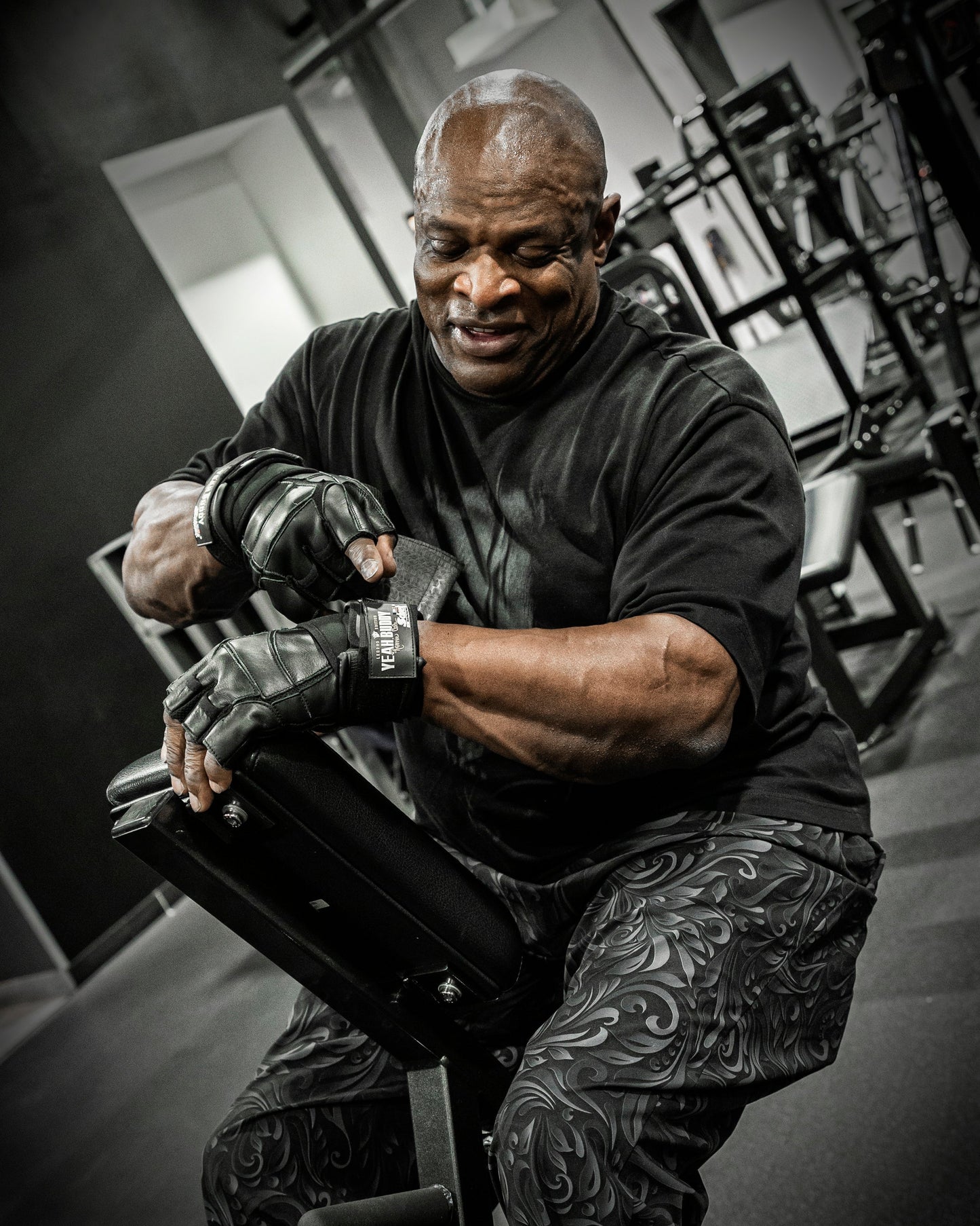 Ronnie Coleman Signature Series Model RC 1907 Platinum Ultimate Grip