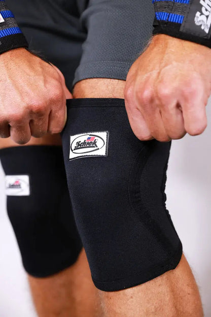 Model 1170CF Men's Knee Sleeves